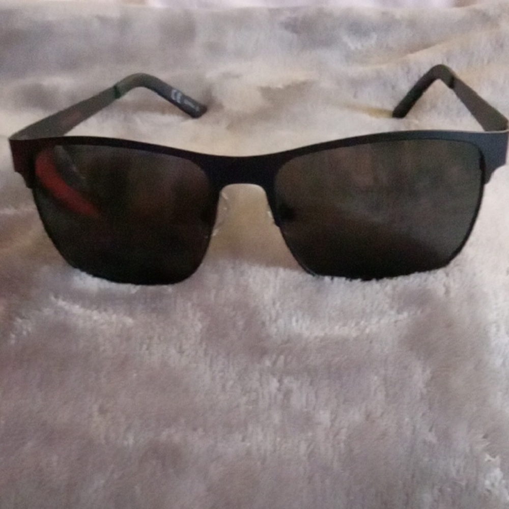 Dockers Black Metal Sunglasses
